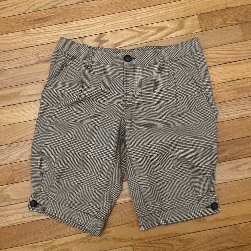 NWOT Women’s Plaid Shorts